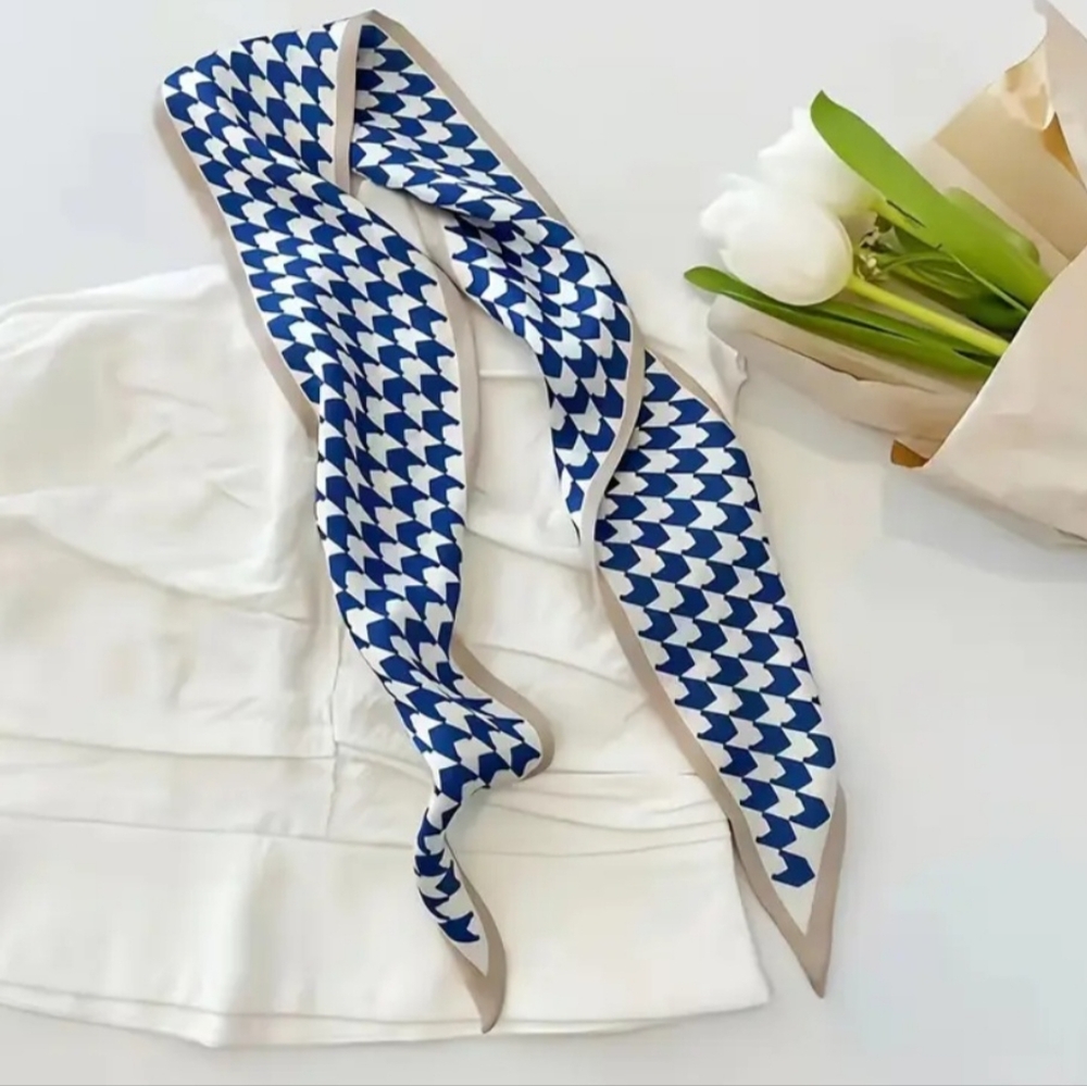 4 pcs. Satin Printed Twillys/Scarves - Picture 3 of 10
